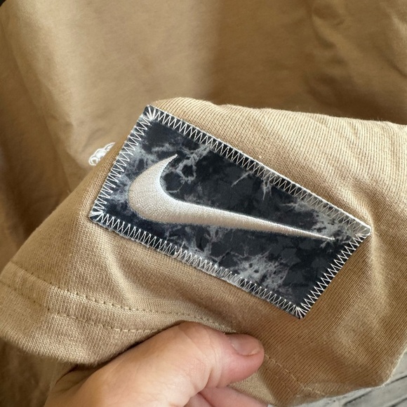 NWT! Men’s Nike NFL Chicago Bears tan short sleeve graphic shirt 3XL $65 - Picture 6 of 8